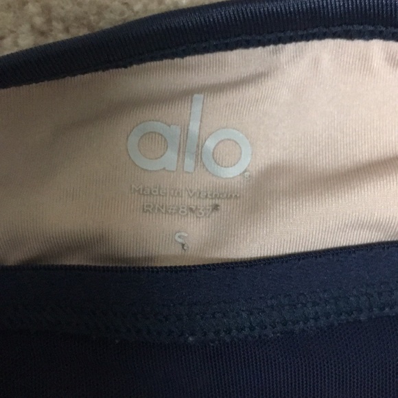 ALO sport bras - Picture 4 of 4